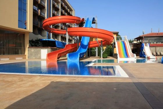 OEM Dışarıda Su Eğlence Parkı Oyun Alanı için Çoklu Cam Elyaf Kaydırma Set