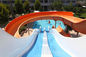 Rainbow Racing Eğimli Yüzme Havuzu Su Kaydırağı Combo CE RoHS Onaylandı