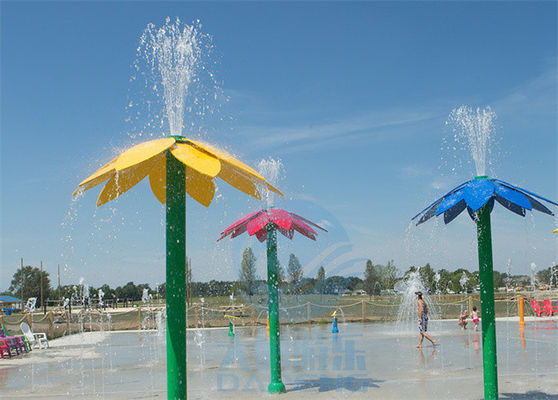 Aqua Park Su Sıçrama Pedi Renkli Çiçek Tarzı Su Parkı Çeşmesi 3.0m Yükseklik