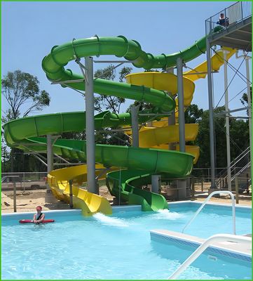 İyi bir fiyat. 3D Design Pool Water Slide Customed Color Fiberglass Capacity Of 100KG Suitable For Adult And Child Water Games çevrimiçi