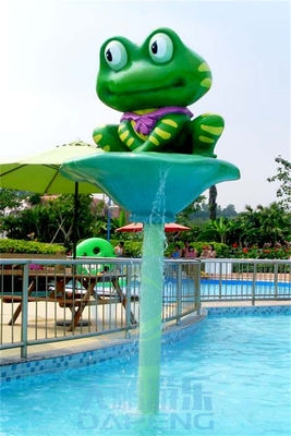 Çocuklar Aqua Park Ekipmanları Bir Direk Üzerinde Duran Hayvanlara Su Fışkırtma