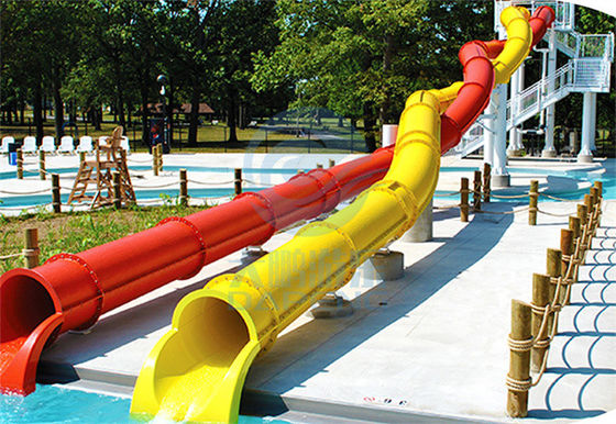 Double Twist Otel Su Kaydırağı Aqua Park Spiral Yüzme Havuzu Kaydırağı 5.0m Yükseklik