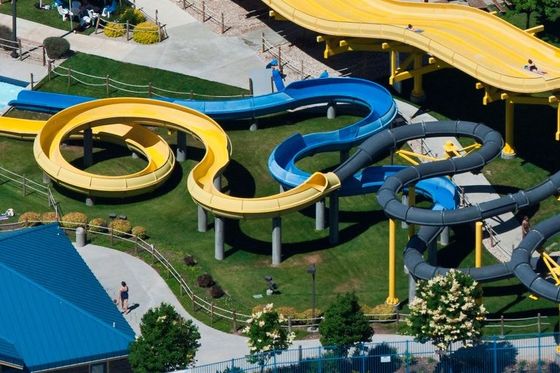Su Sporları Eğlence Yetişkinler Park Ekipmanı Çocuklar İçin Açık Açık Özel Havuz Kaydırma