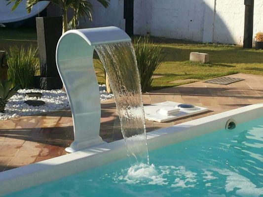 İyi bir fiyat. OEM Yüzme SPA Havuz Aksesuarları Dekorasyonlar Su Perde Çeşme Başları Şelale çevrimiçi