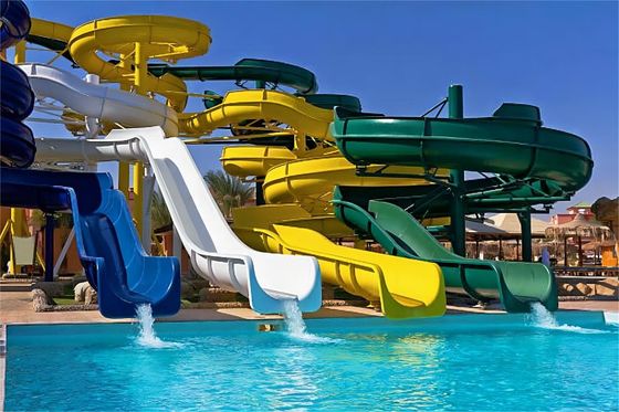 İyi bir fiyat. Açık Hava Su Sporları Oyunları Atlamalar Çocuklar Fiberglass Slayt Özel Renkli çevrimiçi