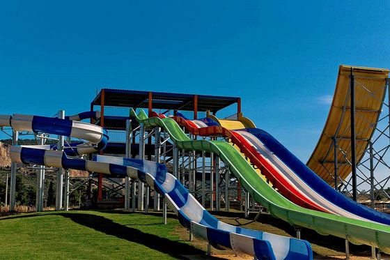 Su teması parkı oyun alanı tasarımı Küçük havuz oyunları Fiberglass slayt