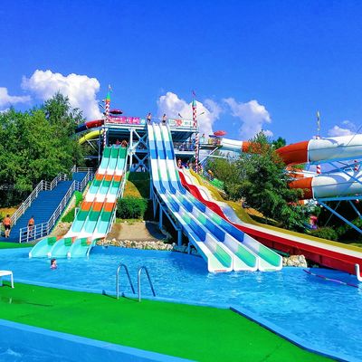 İyi bir fiyat. ODM Kid Aqua Tema Parkı Yüzme Havuzu Su Eğlenceli Oyuncak Sürüşleri Cam Lifi Kaydırma Set çevrimiçi