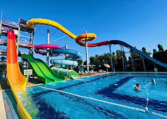 Aqua Park Yüzme Havuzu Özel Cam Elyaf Su Kaydırma