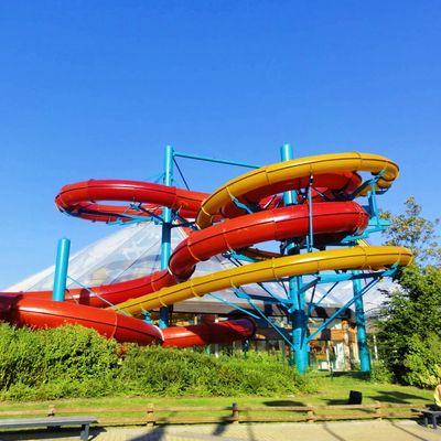 İyi bir fiyat. Yetişkin Su Parkları Aqua Ekipman Küçük Yüzme Havuzu Oyunlar Tek Spiral Su Kaydırma çevrimiçi
