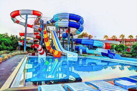 İyi bir fiyat. Su Parkı Oyun Alanı Oyunlar Fiberglass Oyun Ekipmanı Çocuklar İçin Spiral Kaydırma çevrimiçi