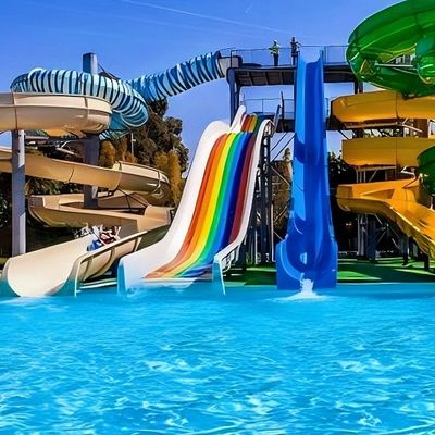 İyi bir fiyat. Çocuklar Yeraltı Yüzme Havuzu Yürüyüşü Aqua Parkı İçin Cam Elyaf Su Kaydırma çevrimiçi