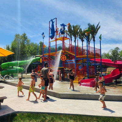 Kamp Alanları, Oteller, Tatil Köyleri ve Villalar İçin Her Yaşa Uygun Ticari Su Kaydırakları  Su Evleri İçin Çok Yönlü Çeşitli Mekanlar İçin Uygun Her Yaş Grubuna Eğlence