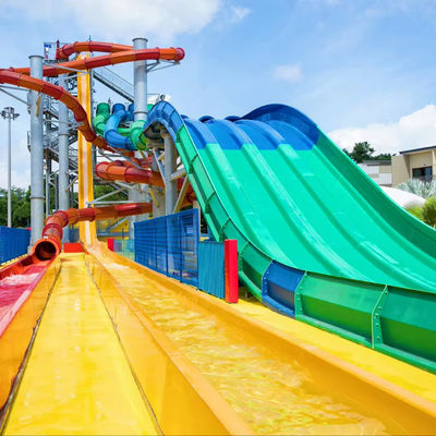 İyi bir fiyat. Customized Size Outdoor Water Park Slide with 6-8mm Thickness Fiberglass and Over 10 Years Service Life çevrimiçi
