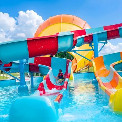 İyi bir fiyat. Ticari Açık Aqua Tema Parkı Otel Tatil Havuzu İçin Tek Spiral Slayt Huni Fiberglas Su Kaydırağı çevrimiçi