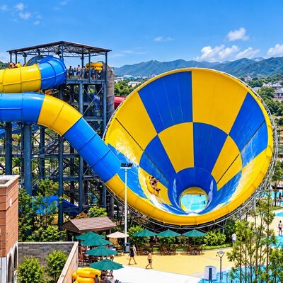 İyi bir fiyat. Aqua Su Park Ekipmanları İçin Yüksek Kapasiteli Fiberglas Su Kaydırağı Tornado Özel Renkli online