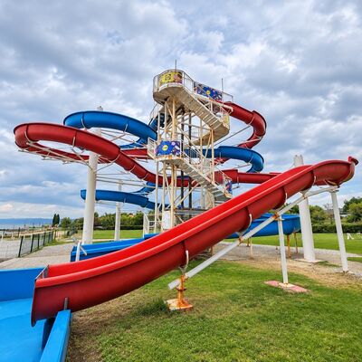 İyi bir fiyat. ROHS Sertifikalı Su Parkları İçin Spiral ve Tüp Kaydıraklı Özel Kombinasyon Su Kaydırağı online